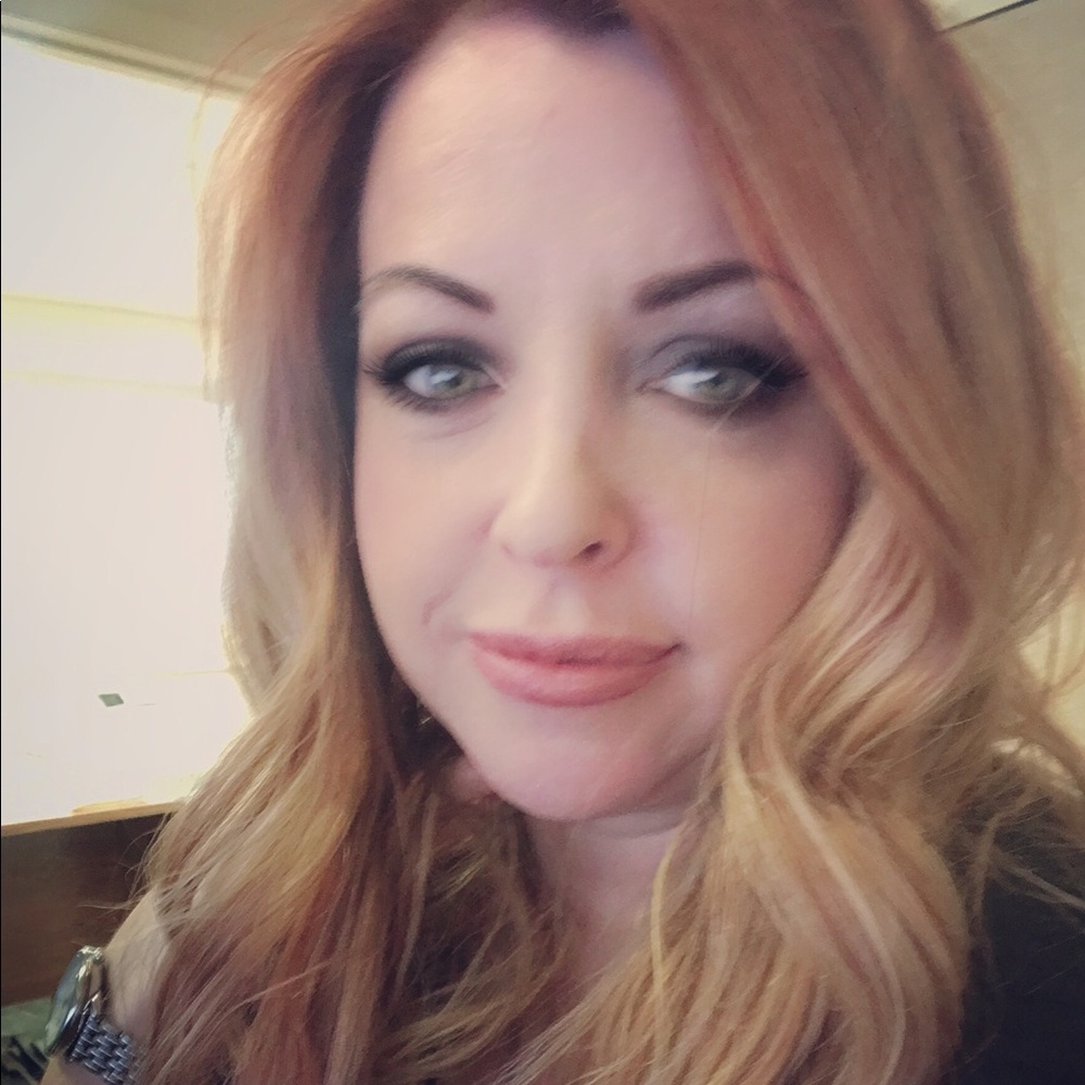 Meet your Posher, Alicia